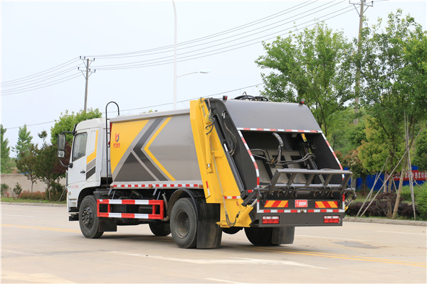 东风专底D3L后装压缩垃圾车