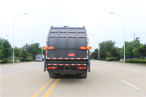 重汽汕德卡后八轮20方压缩垃圾车