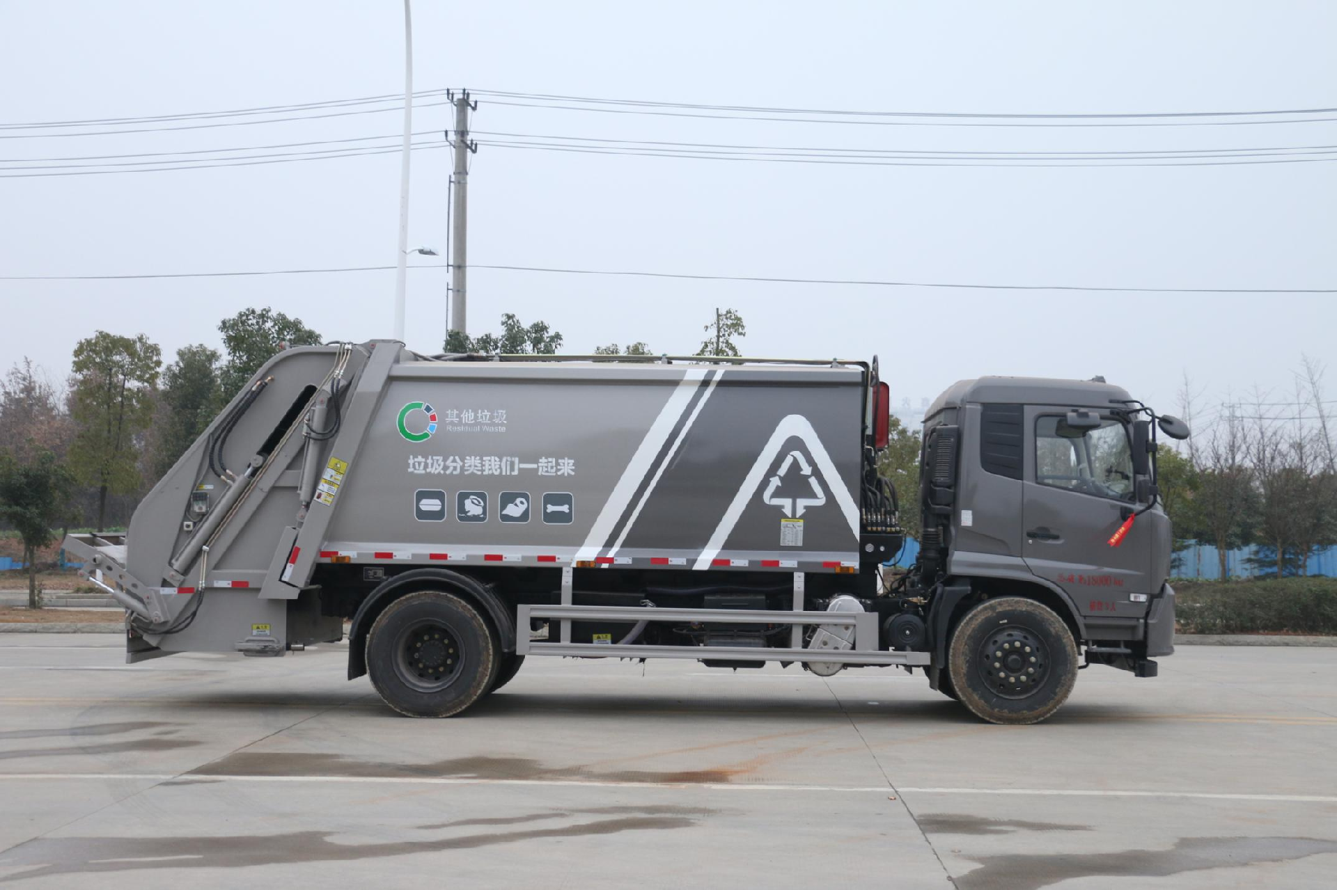 （可上京牌）14方东风天锦压缩垃圾车